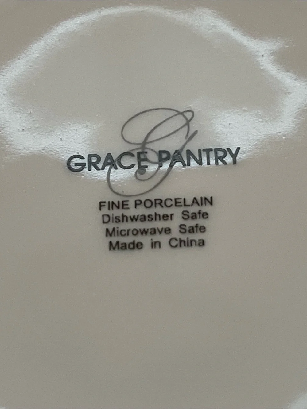Grace Pantry English Rose Porcelain Bowls with Lids (2 Bowls)